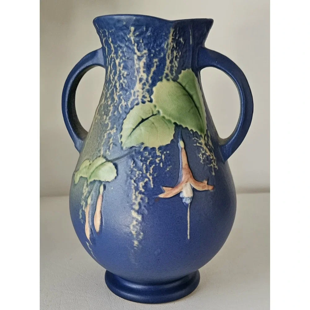Vintage 1938 Roseville Pottery Fuchsia Blue #895-7